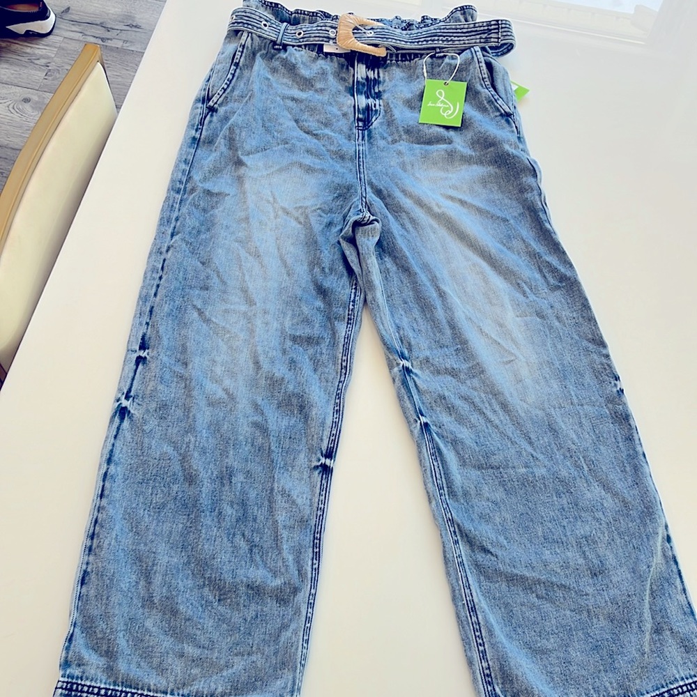 Sam Edelman Jean with matching belt with tags.